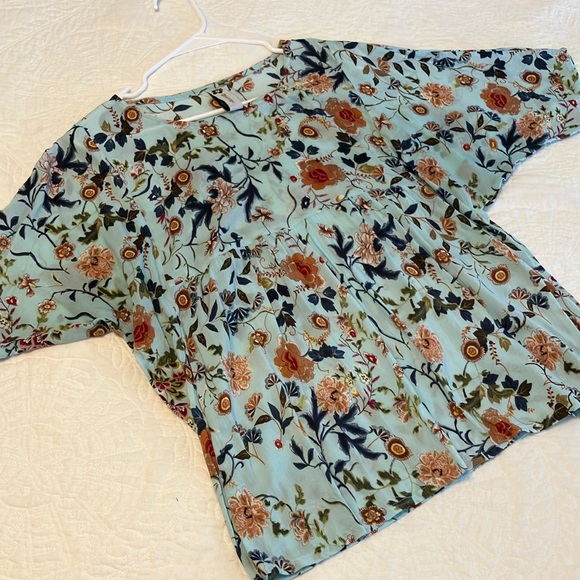 Tops - Floral Women's Top